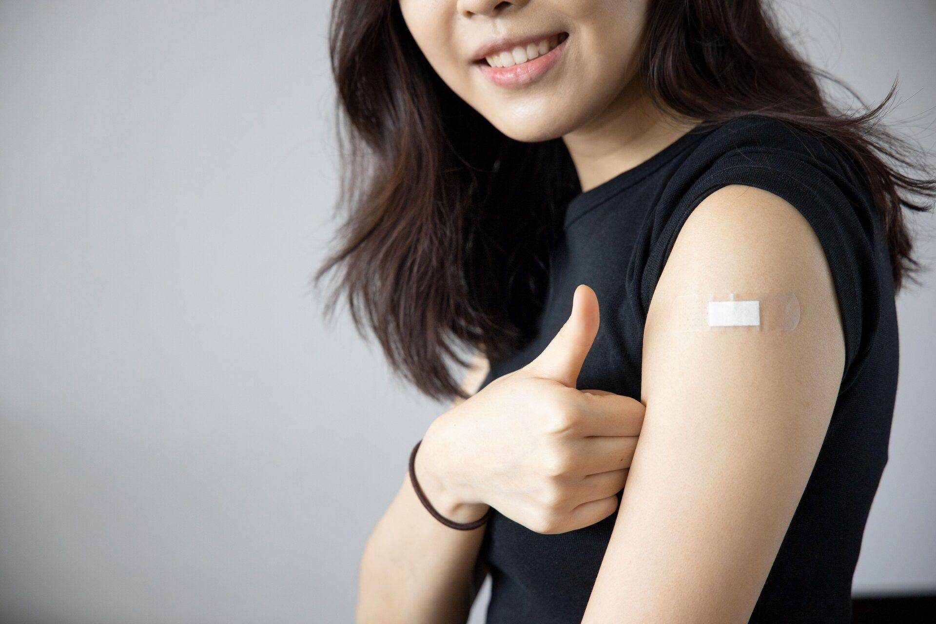 woman got a flu vaccine in hong kong